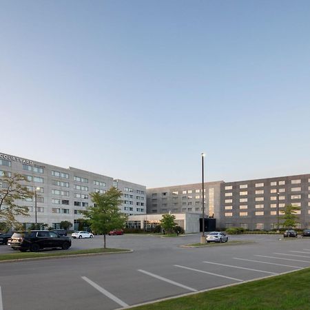 Courtyard By Marriott Montreal Airport Hotel Dorval Exterior foto