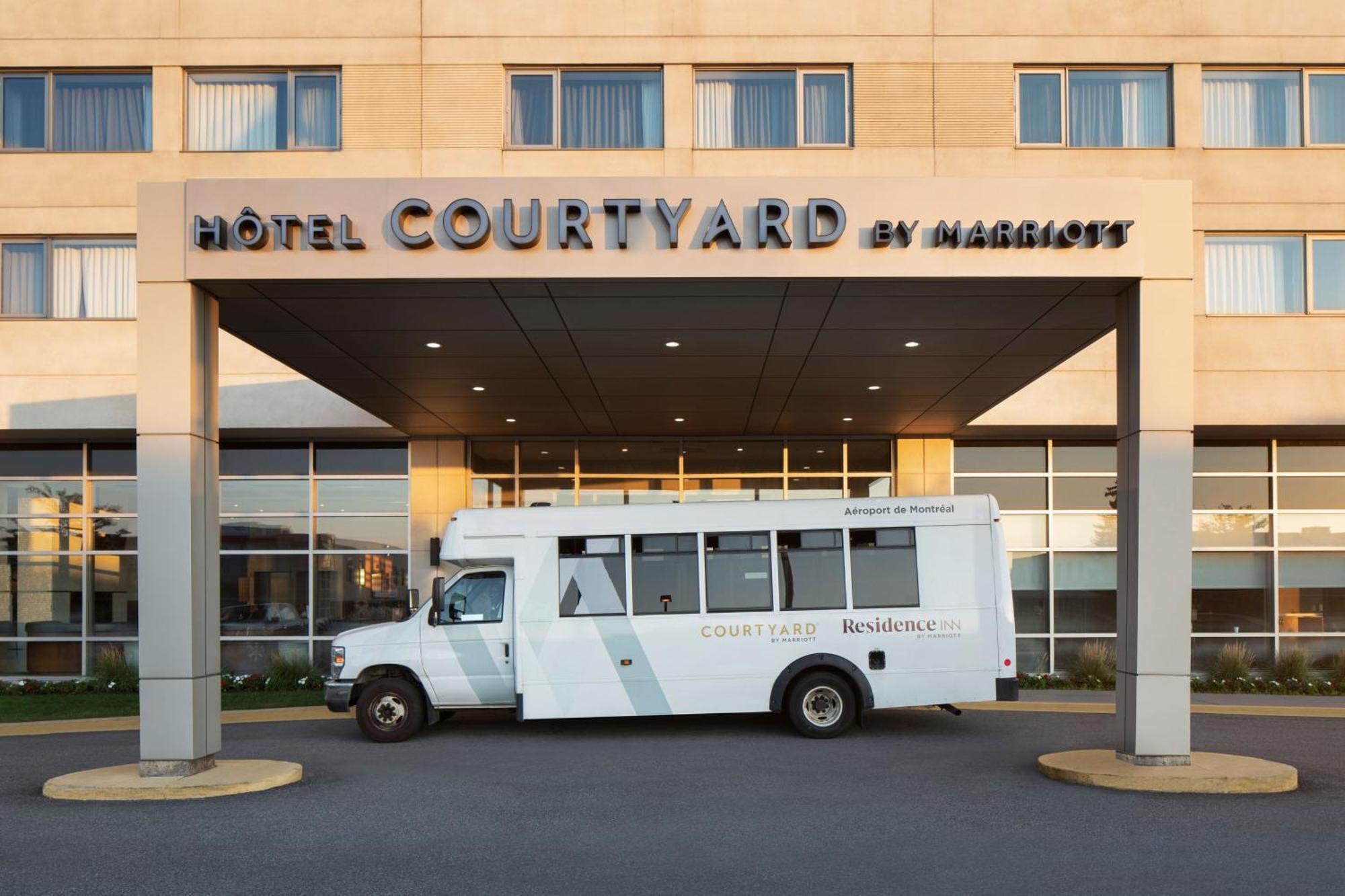 Courtyard By Marriott Montreal Airport Hotel Dorval Exterior foto